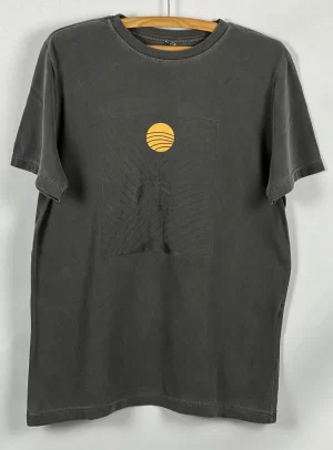camiseta estonada coqueiro cinza com preto